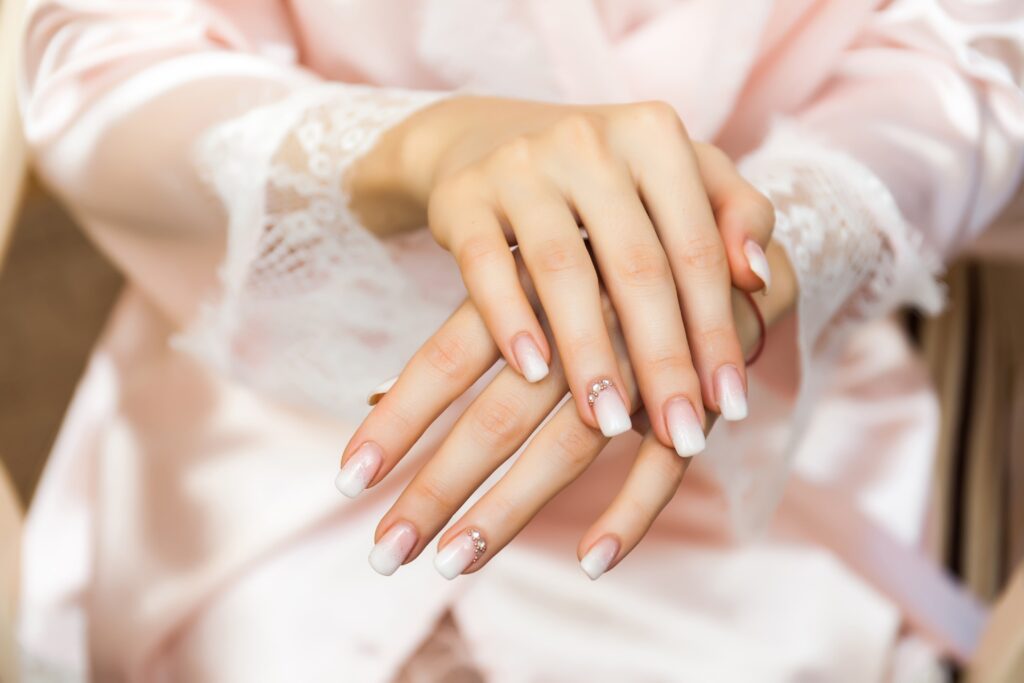 Refresh your nails at our welcoming nail salon 60614.